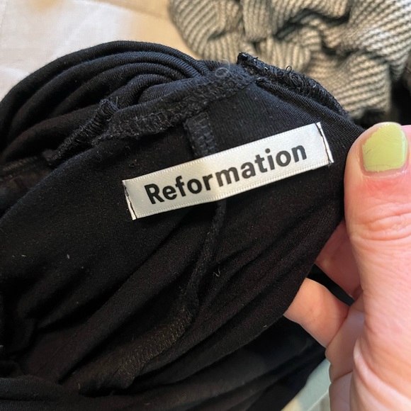 Reformation black hex dress - Picture 4 of 5